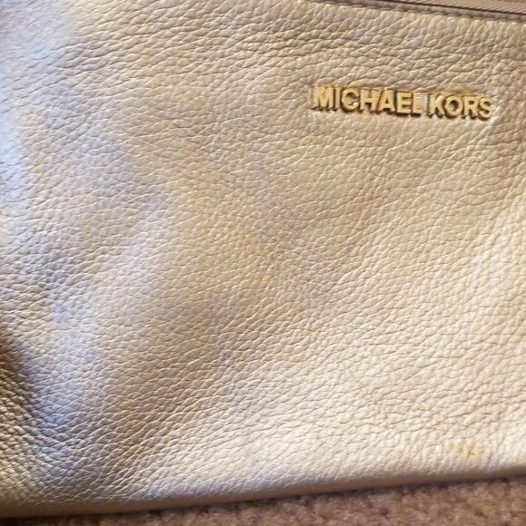 Michael Kors wristlet - Picture 6 of 8